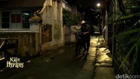 Saat pulang, Pak Ooy sengaja berkeliling dan menyambangi sudut-sudut pasar. Ia khawatir ada kucing yang tak kebagian jatah makanan hari itu. Lianita Ruchyat/detikcom.