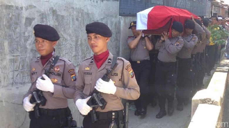 Polisi yang Tewas saat Lerai Perkelahian di Medan Naik Pangkat Polisi yang Tewas saat Lerai Perkelahian di Medan Naik Pangkat