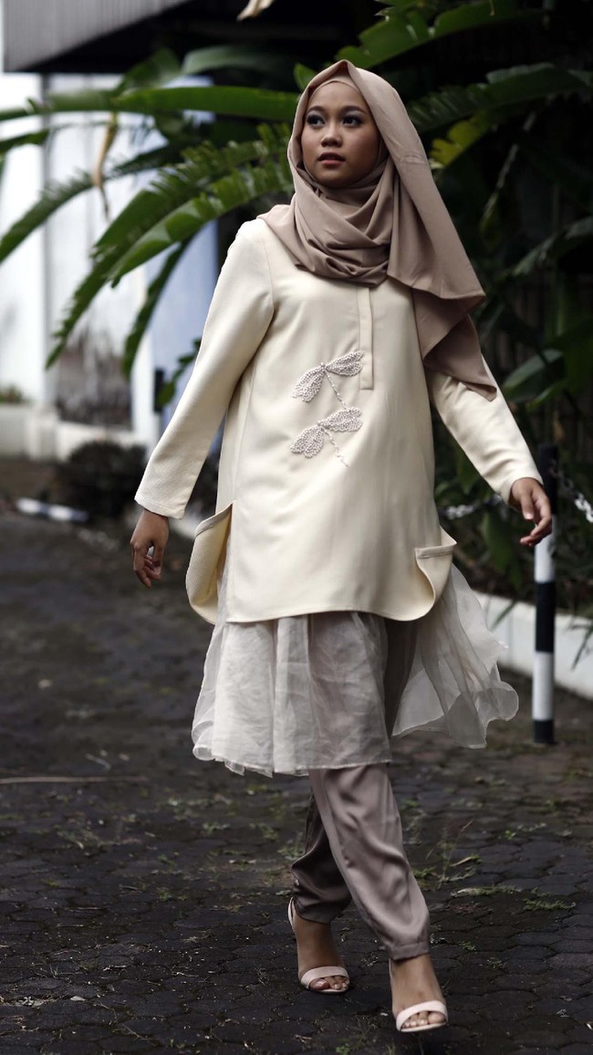 Ayu Putri Sundari, Finalis Sunsilk Hijab Hunt 2017. Foto: Rachman (Detik Foto)Saksikan Grand final Sunsilk Hijab Hunt 2017, Minggu (4/5/2017) yang akan disiarkan oleh Trans7 dan live streaming di www.detik.com pada pukul 20.15 WIB dari Ecovention, Ancol, Jakarta Utara. Saksikan juga Road To Final Sunsilk Hijab Hunt 2017 akan tayang di Detikcom pada pukul 14.00 hingga 20.00 WIB.