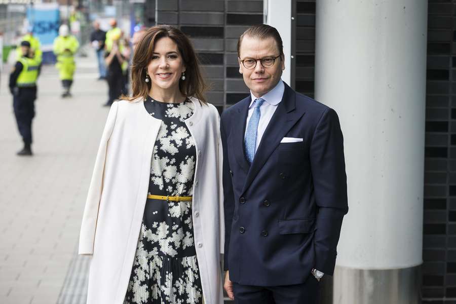 Putri Mahkota Denmark Tetap Menawan di Usia 45 Tahun