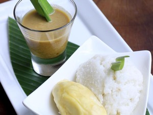 Nasi Kebuli, Mie Kocok dan Kolak Durian Menanti Anda di Pasar Bedug Betawi