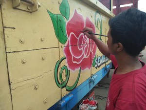 Berapa Lama Waktu Buat Ngelukis Bak Truk?