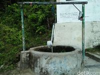 Sumur pertama di tepi sungai