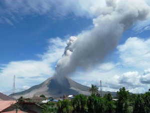 1 Pendaki Asal Riau yang Tersesat di Gunung Marapi Ditemukan