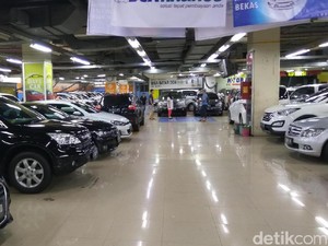 Saat Beli Mobil Bekas, Kapan Harus Ganti Oli?