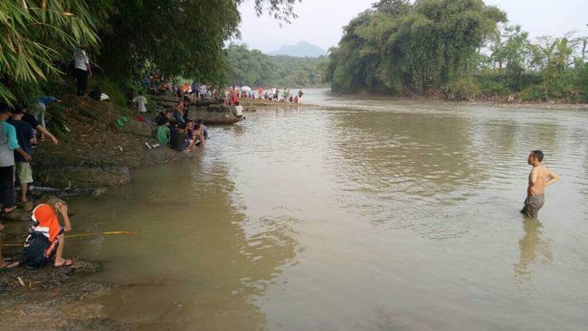 Seorang Pria  Dikabarkan Tenggelam di  Sungai Cibeet Bogor 