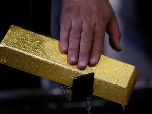 Penguatan Dolar AS Tekan Harga Emas