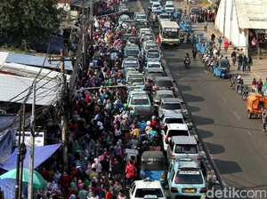 Kisah Bunga Trotoar dan 490 Tahun Usia Jakarta