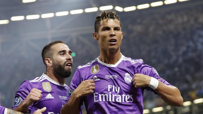 Bintang Real Madrid Cristiano Ronaldo merayakan golnya di Final Liga Champions (Foto: Reuters / Eddie Keogh Livepic) Bintang Real Madrid Cristiano Ronaldo merayakan golnya di Final Liga Champions (Foto: Reuters / Eddie Keogh Livepic)