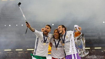 Selfie Juara Liga Champions, Sergio Ramos: Hala Madrid, Pique!