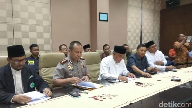 Wali Kota Depok dan forpimda membahas tentang penyegelan Masjid Jamaah Ahmadiyah
