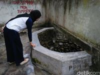 Sumur kedua di kawasan pantai Sumur Tiga