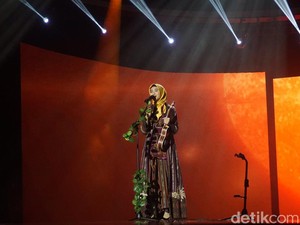 Bella Almira Tampil Jelang Pengumuman Pemenang Sunsilk Hijab Hunt 2017