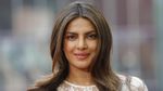 Versus: Lebih Hot Mana Priyanka Chopra Atau Alexandra Daddario?