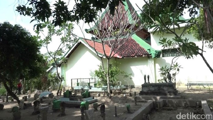 Masjid Tiban Babussalam Probolinggo