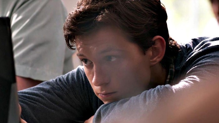 Dalami Peran Peter Parker, Tom Holland Pura-pura Jadi Anak SMA
