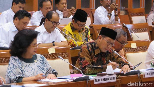 Menag dan Menkes rapat soal kesehatan jemaah haji dengan DPR / 