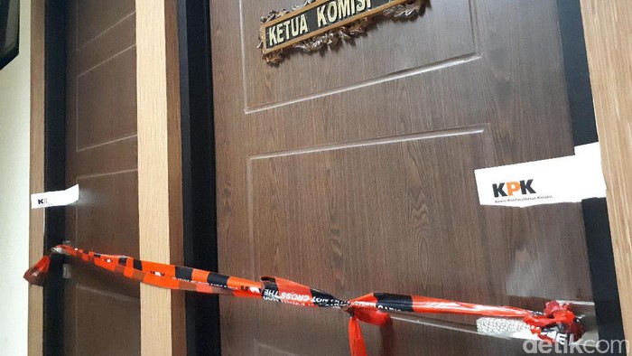Ruang Sekretariat dan Ketua Komisi B DPRD Jatim Disegel KPK