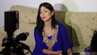 Ia mengatakan bahwa uang sumbangan untuk Yana Zein itu dibuka oleh mantan supir Yana dan akan diberikan pada ibunya, namun tak jadi akibat suasana sedikit rusuh. Pool/Ismail/detikFoto.