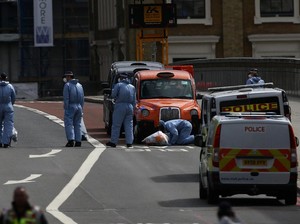 Hadapi Pelaku Teror London dengan Tongkat, Polisi Inggris Dipuji