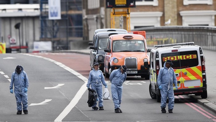 Warga Indonesia di Inggris Mengaku Cemas dan Waspada