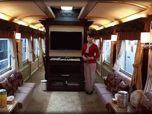 Destinasi yang Paling Disukai Traveler Naik Kereta Adalah...