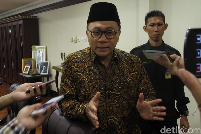 Ketum PAN: Kami Tak Walk Out, Tapi Abstain di Paripurna UU Pemilu