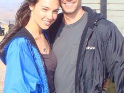 Senyum Merekah Gal Gadot Membius Fans di Instagram