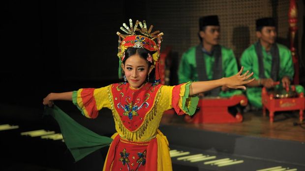 Pentas Sinar Noray 'Siapa Suruh Datang Jakarta?' di Galeri Indonesia Kaya (GIK)
