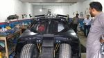 Pria Ini Sulap Mobilnya Jadi Mobil Batman