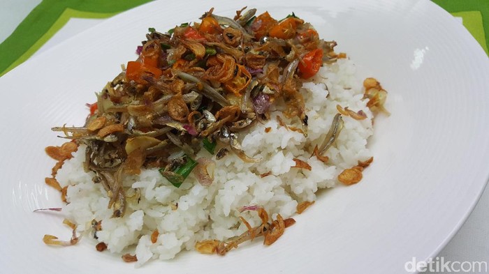 nasi liwet teri pedas