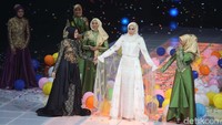 Sebelumnya, para sepuluh finalis Sunsilk Hijab Hunt 2017 ini unjuk kebolehaannya di depan keempat dewan juri Desy Ratnasari, Laudya Cynthia Bella, Dian Pelangi dan Nycta Gina.