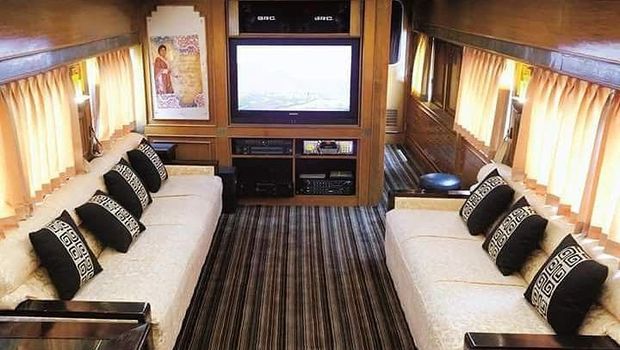 Fasilitas Mudik dengan Kereta Mewah: Kamar Tidur Hingga Karaoke