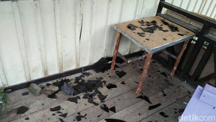 Kantor KPU dan Rumah Sekretaris KPUD Puncak Jaya Papua Diserang