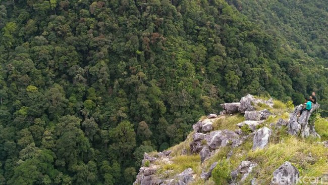 Pulang Kampuang ke Ranah Minang, Ini 5 Ide Tempat Liburannya