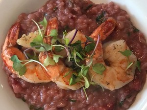 Restoran Ini Sajikan Risotto, Burger hingga Sup dengan Paduan Cokelat