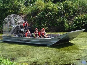 Risiko Fire Fighter Hutan, Dikejar Kobra Sampai Tak Pulang 6 Bulan