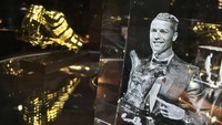 Total, ada 125 lebih penghargaan individu yang diraih Ronaldo. Penghargaannya didapat saat dia berkarir di Manchester United dan Real Madrid, dari FIFPro Special Young Player of the Year sampai paling bergengsi FIFA Ballon dOr sudah didapatnya (Facebook/Museu CR7)