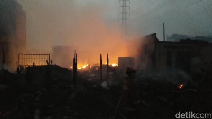 Tagana akan Buka Tenda untuk Korban Kebakaran di Koja
