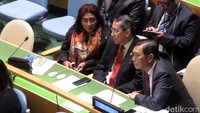 (Ki-ka) Susi Pudjiastuti dan Luhut Panjaitan hadir dengan didampingi Wakil Tetap RI di New York, Duta Besar Dian Triansyah Djani.