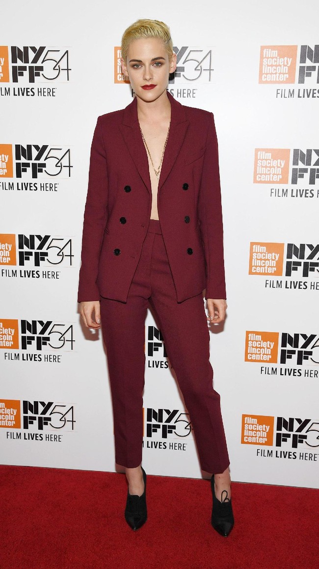 Kristen Stewart attends the Certain Women premiere during the 54th New York Film Festival at Alice Tully Hall, Lincoln Center on October 3, 2016 in New York City.  (Photo by Dimitrios Kambouris/Getty Images)