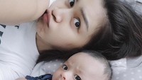 Melody Prima kini telah menjadi seorang ibu satu anak dari pernikahannya dengan Tommy Bagus Setiyadi. (Dok. Instagram/melodyprima)
