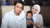 Ditto dan Ayudia Bing Slamet saat ditemui di kawasan Sudirman, Jakarta Selatan pada Senin (5/6). Pool/Ismail/detikFoto.