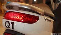 Lampu belakang Viar Q1.