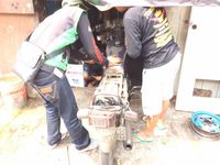 Proses bedah motor RX King milik Hermanto