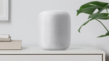 Speaker pintar pertama Apple bernama HomePod. Foto: Apple