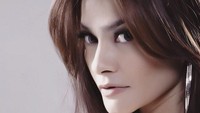 Presenter 39 tahun itu selalu tampil manis dan mempesona di setiap kesempatan. Dok. instagram/cuttaryofficial