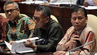 Rapat dengar pendapat tersebut membahas Peraturan Komisi Pemilihan Umum (PKPU).