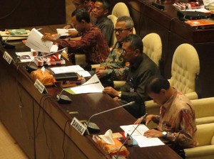 Bahas PKPU, Komisi II DPR Raker dengan KPU dan Bawaslu