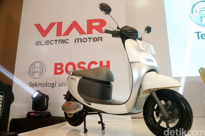  Viar Luncurkan Motor Listrik 